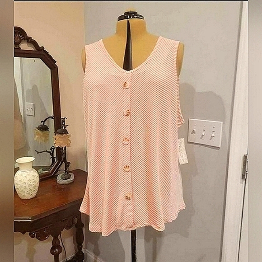 NEW 1X or 3X French Laundry Textured Sleeveless Top